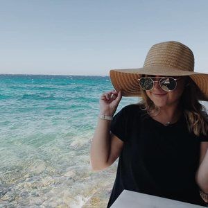 Meet your Posher, Sarie